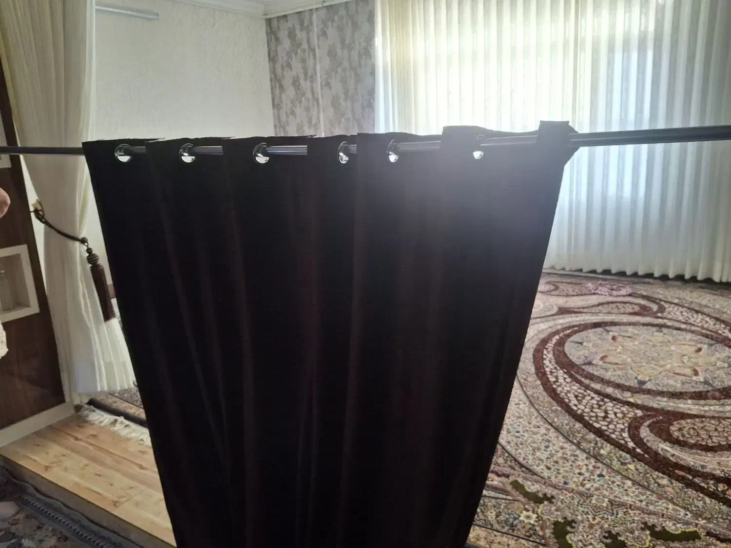 پرده قهوه ای و کرم مخمل|پرده، رانر، رومیزی|تربت جام, نظامی|دیوار