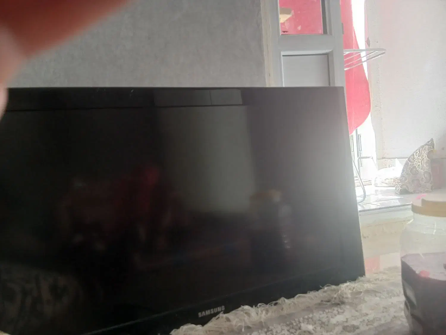 تلوزیون۳۲|تلویزیون و پروژکتور|پرند, فاز ۶|دیوار