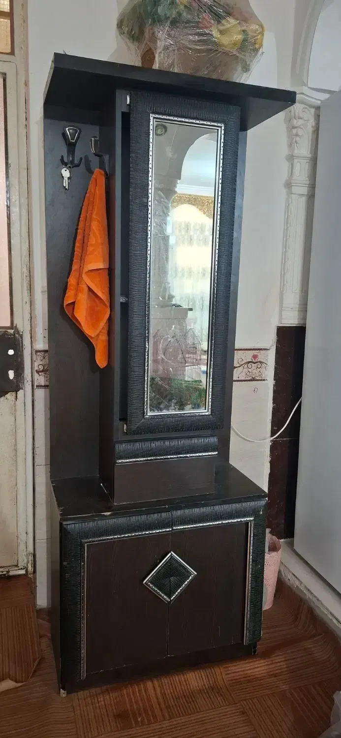 فروش جاکفشی ومیزتلویزیون|جاکفشی، کمد، دراور|برازجان, |دیوار