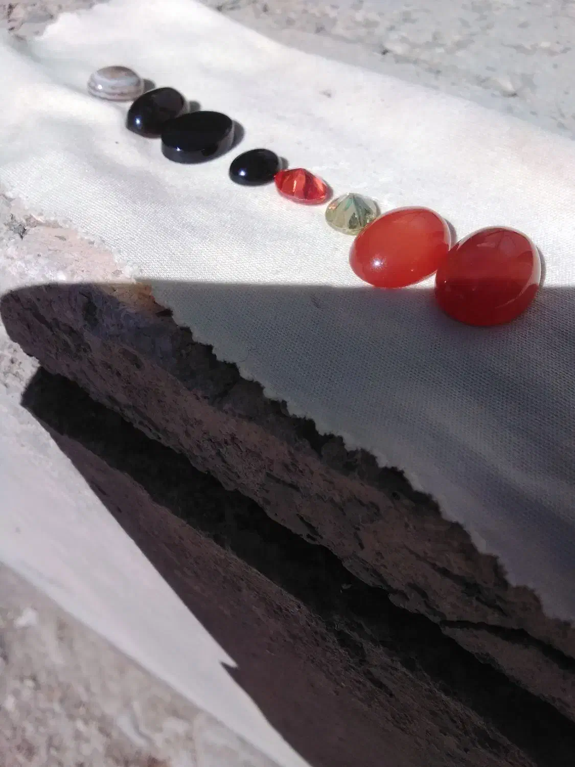 کلکسیونی|کلکسیون اشیاء عتیقه|تویسرکان, |دیوار