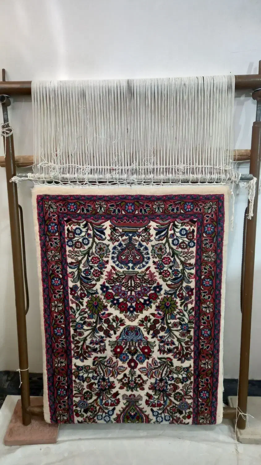 فرش و تابلو فرش دستباف|فرش|اراک, |دیوار