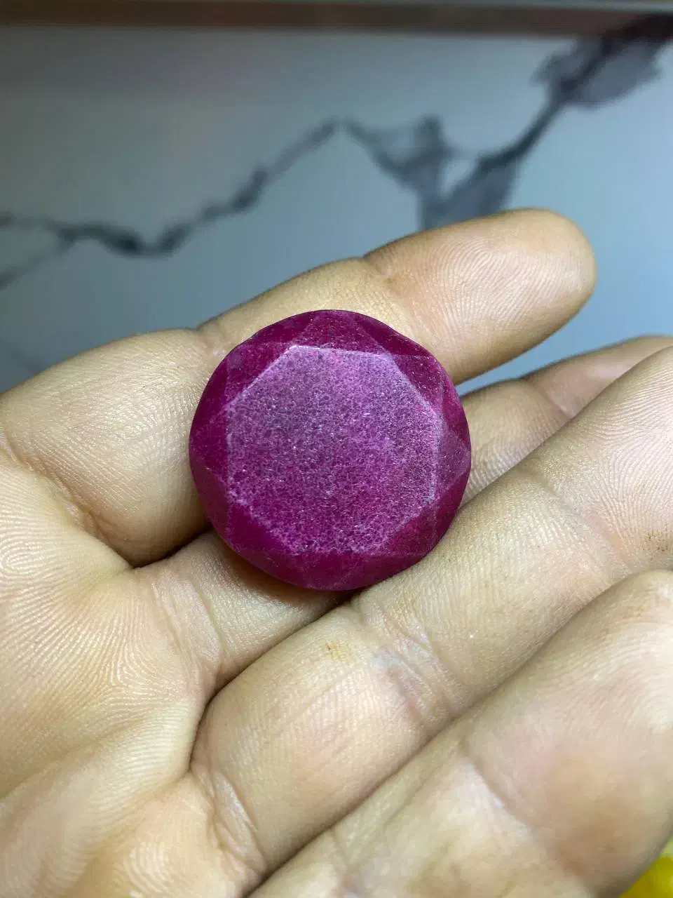 یاقوت سرخ آبی کهنه و کلکسیونی در ابعاد رنگ طبع|جواهرات|تهران, دولاب|دیوار