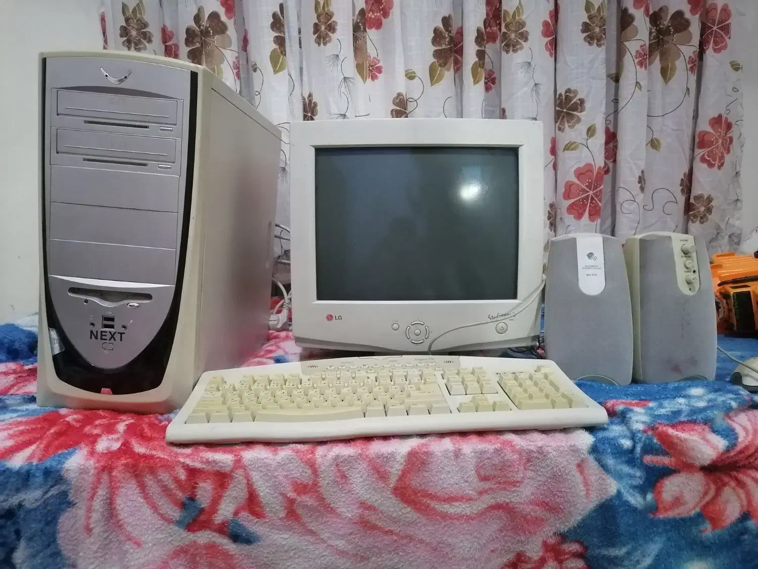 کامپیوتر قدیمی|رایانه رومیزی|ارومیه, |دیوار