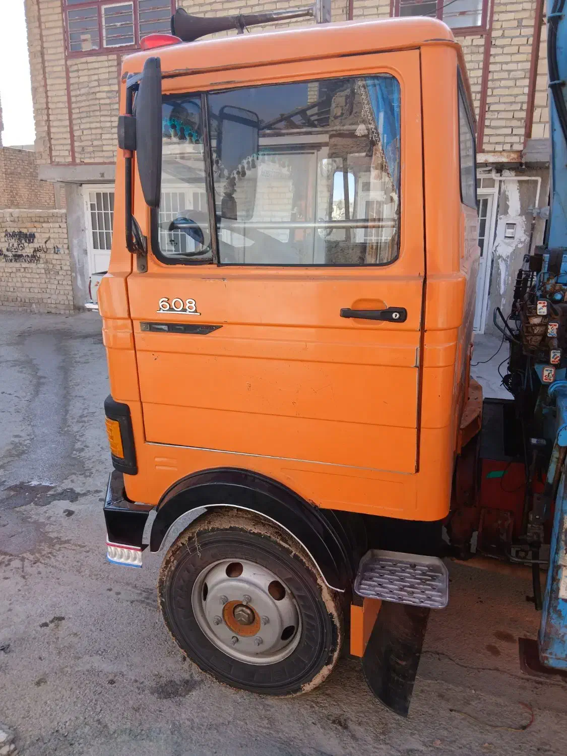 بنز خاور جرثقیل ۶۰۸ مدل ۸۵|خودرو سنگین|شیراز, حومه شیراز|دیوار