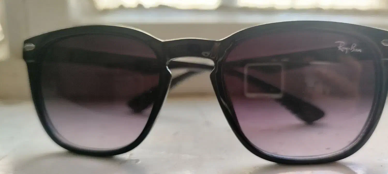 عینک آفتابی خیلی کم استفاده شده|زیورآلات و اکسسوری|قم, باغ شریفی|دیوار