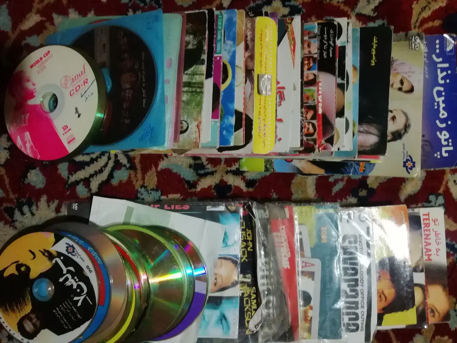 سی دی فیلم های خارجی و ایرانی|کلکسیون و سرگرمی|رشت, نیکمرام|دیوار