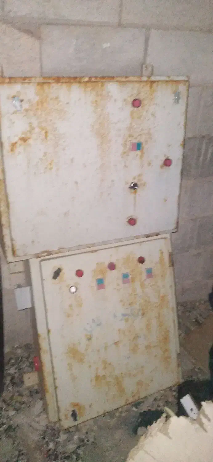 تابلو برق|ماشینآلات صنعتی|نجفآباد, جلال آباد|دیوار