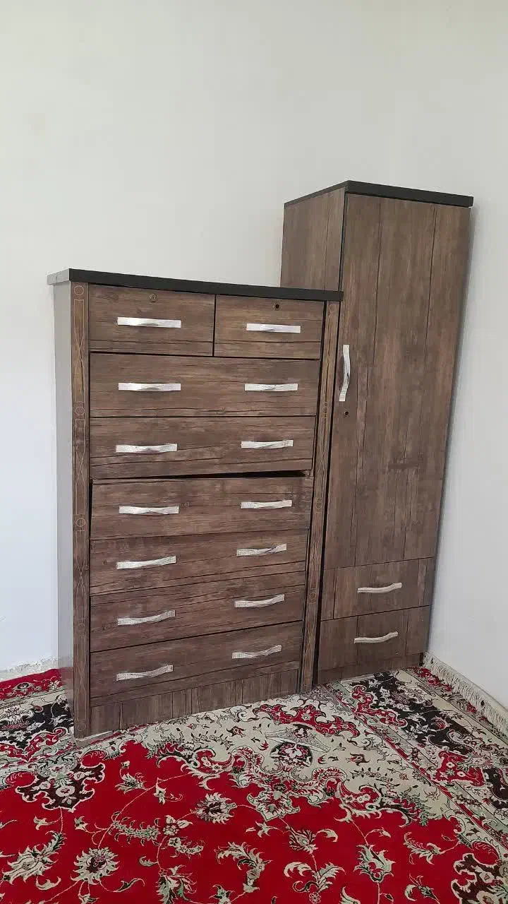 کمد سالم وتمیز و جادار|جاکفشی، کمد، دراور|قروه, |دیوار