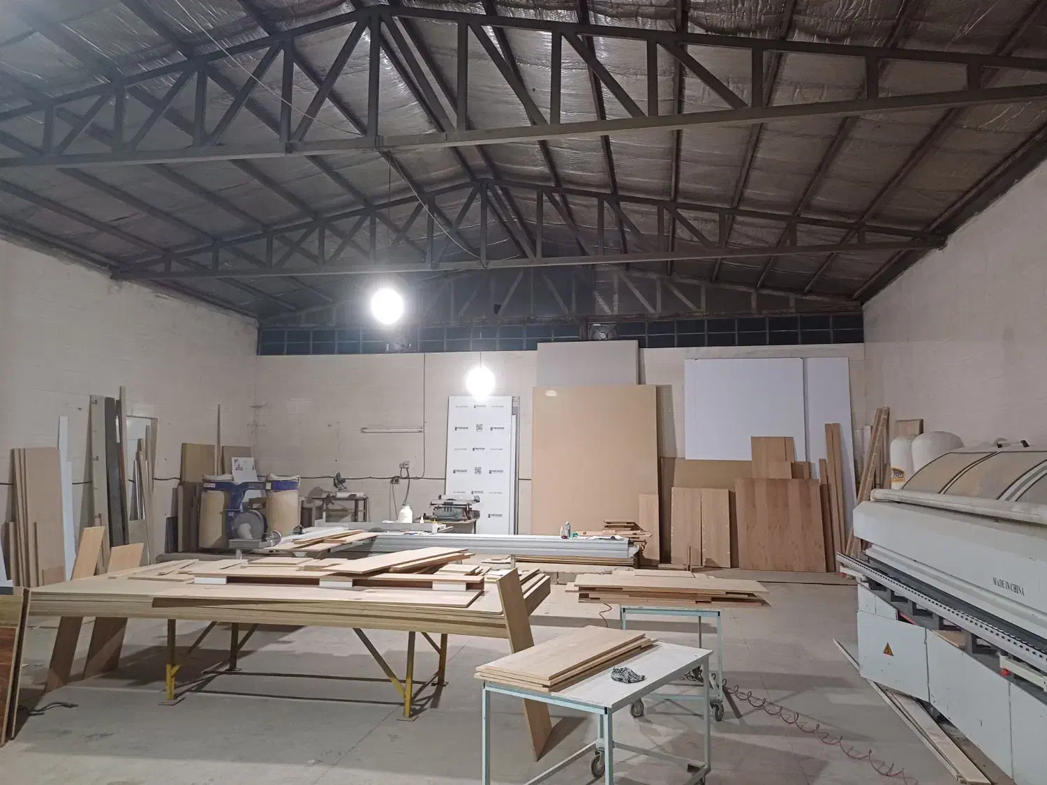 فروش کارگاه ام دی اف با تجهیزات کامل و اتاق رنگ|ماشین‌آلات صنعتی|شیراز, شهرک گلها|دیوار