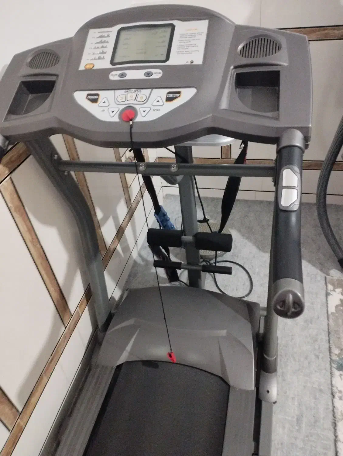 تردمیل خانگی در حد نو چند کاره|تجهیزات ورزشی|خمینی‌شهر, |دیوار