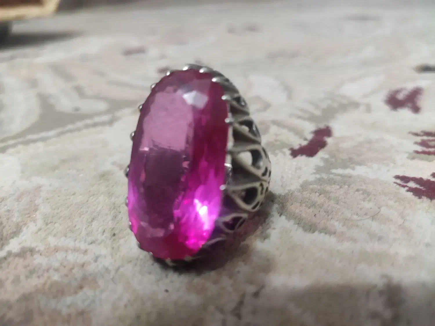 انگشتر یاقوت|کلکسیون اشیاء عتیقه|خرمدره, |دیوار