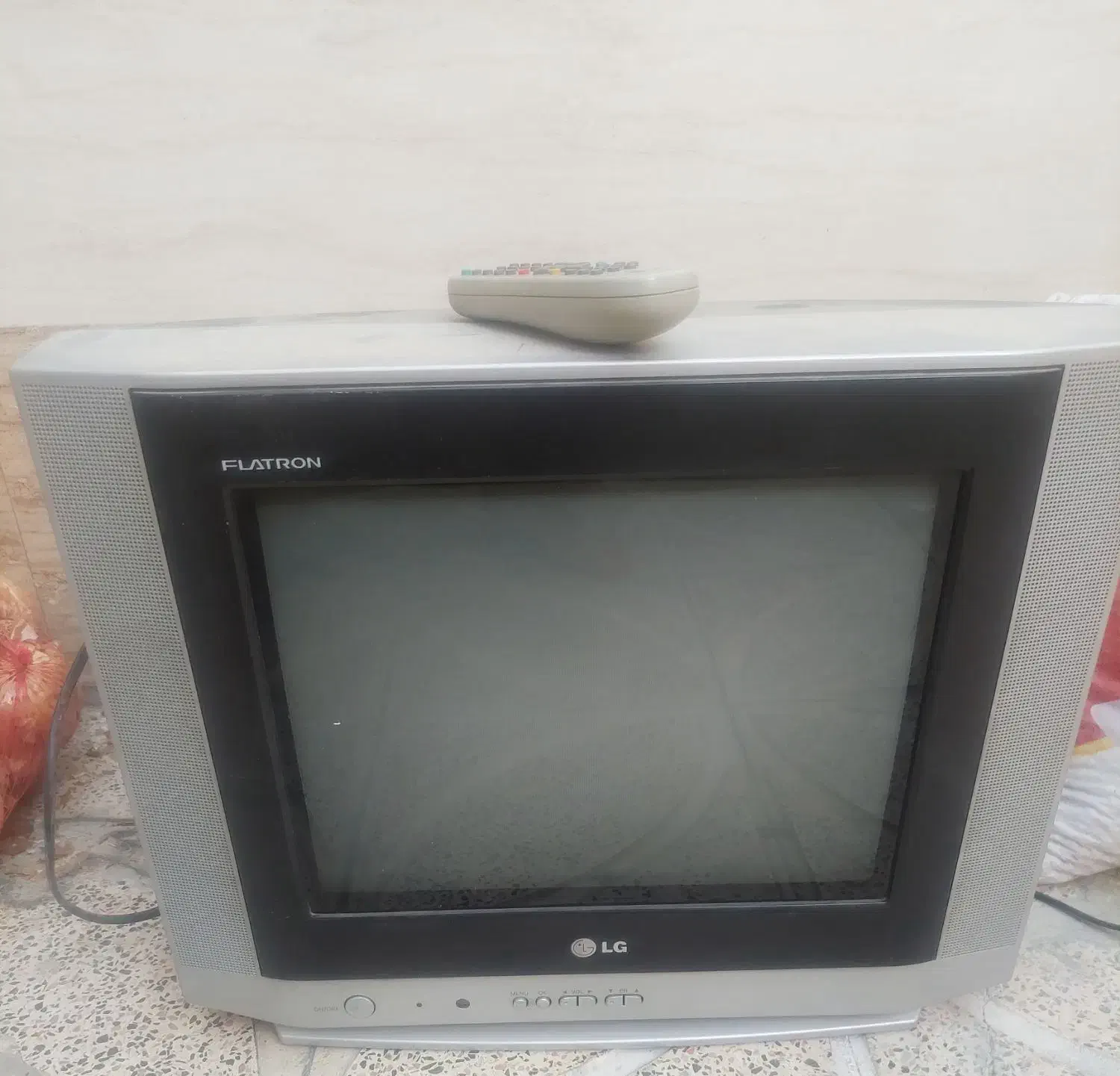 تلویزیون ۱۵ اینج ال جی|تلویزیون و پروژکتور|اصفهان, قائمیه|دیوار