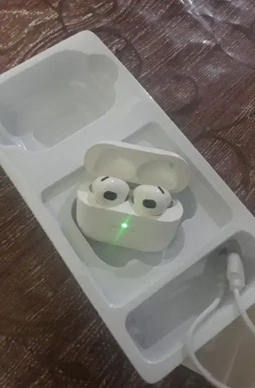 ایرپاد|لوازم جانبی موبایل و تبلت|گناباد, |دیوار