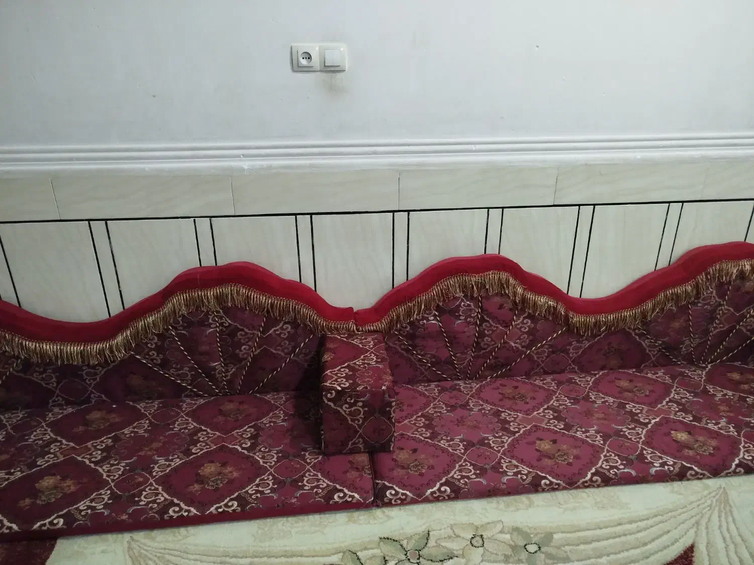 مبل زمینی|مبلمان خانگی و میز عسلی|باوی, |دیوار