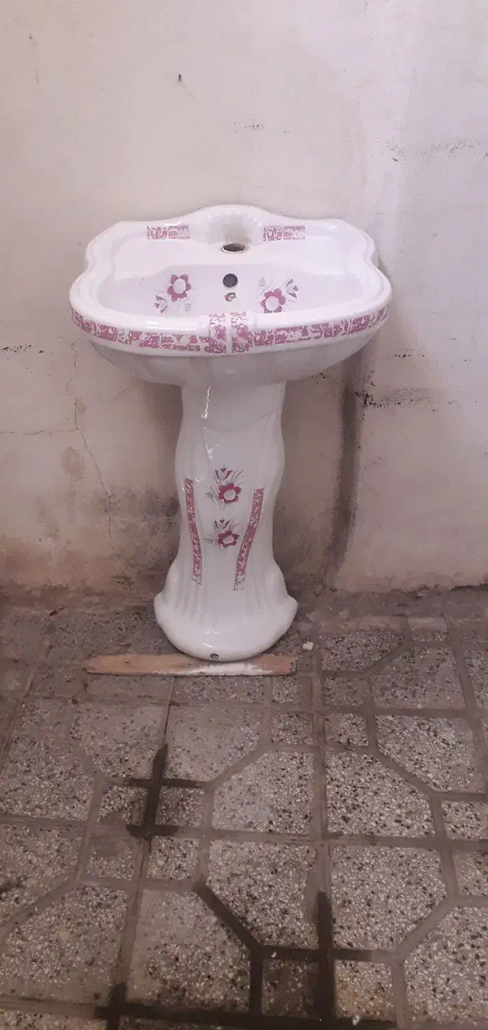 روشویی سالم وتمیز|لوازم سرویس بهداشتی|همدان, |دیوار