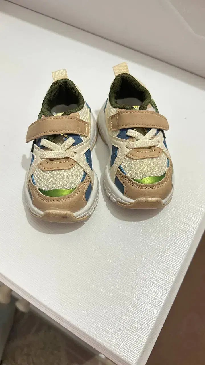 کفش اسپرت بچگانه|کفش و لباس بچه|مشهد, تلگرد|دیوار