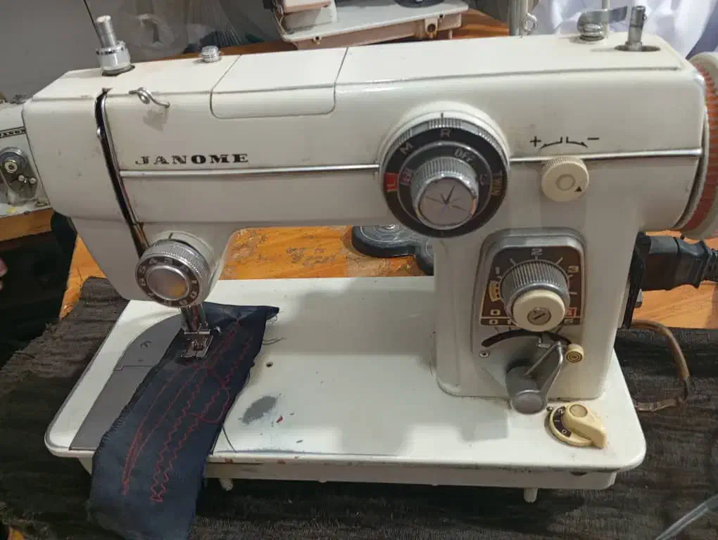 چرخ خیاطی ژانومه ۶۸۰|چرخ خیاطی و ریسندگی|قم, سید معصوم|دیوار