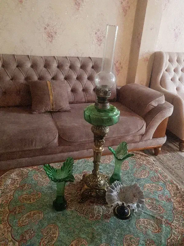 چراغ گرد سوز برنز|کلکسیون اشیاء عتیقه|اراک, |دیوار