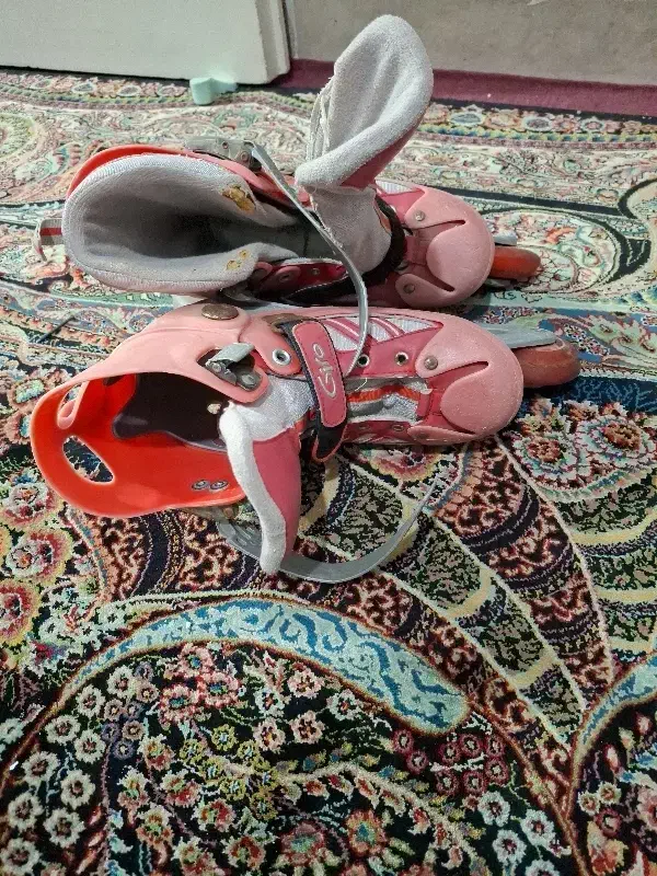 کفش اسکیت|دوچرخه، اسکیت، اسکوتر|کرج, حصارک بالا|دیوار