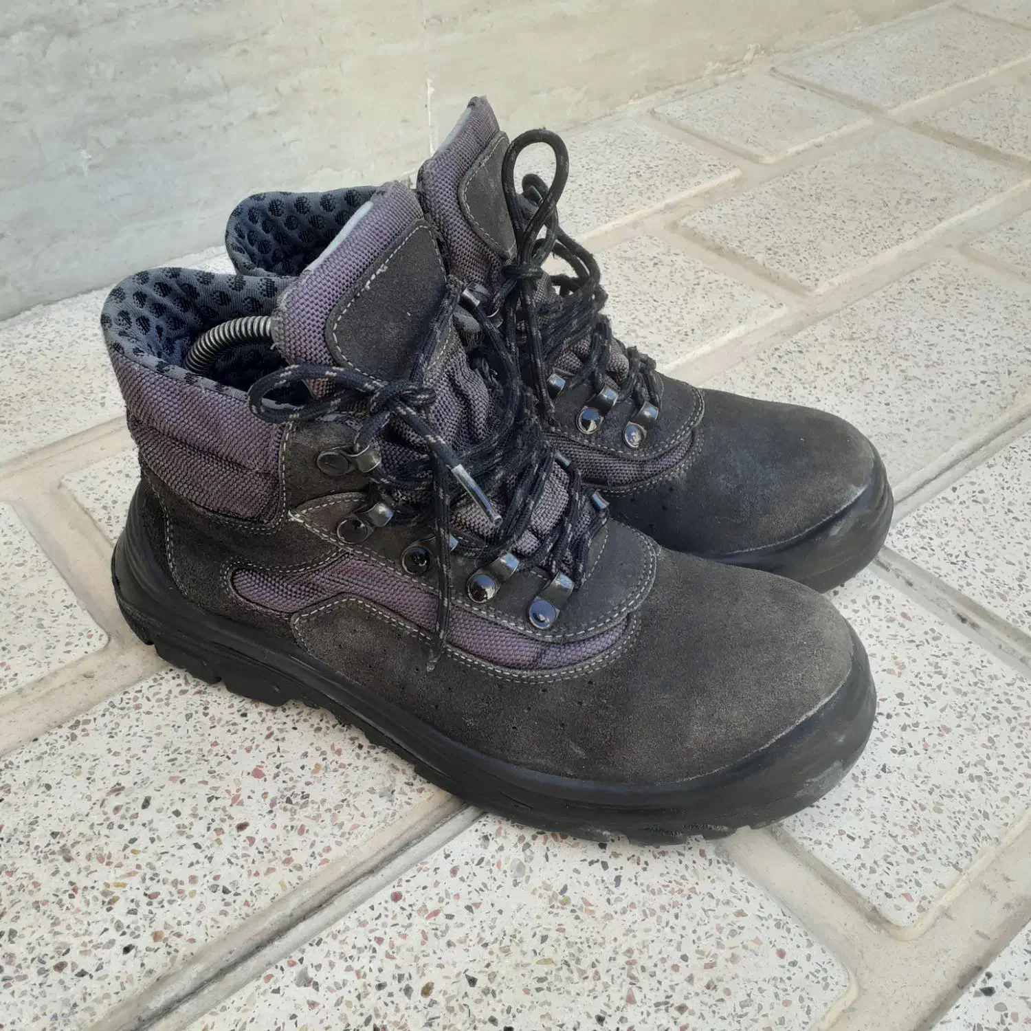 کفش کار در حد نو، استاندارد.سایز ۴۱|کیف، کفش، کمربند|پاکدشت, پاکدشت (مامازند)|دیوار