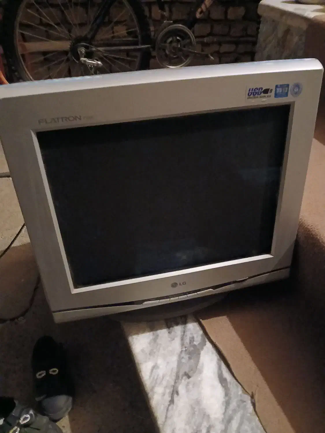 مانیتور|رایانه رومیزی|الشتر, |دیوار