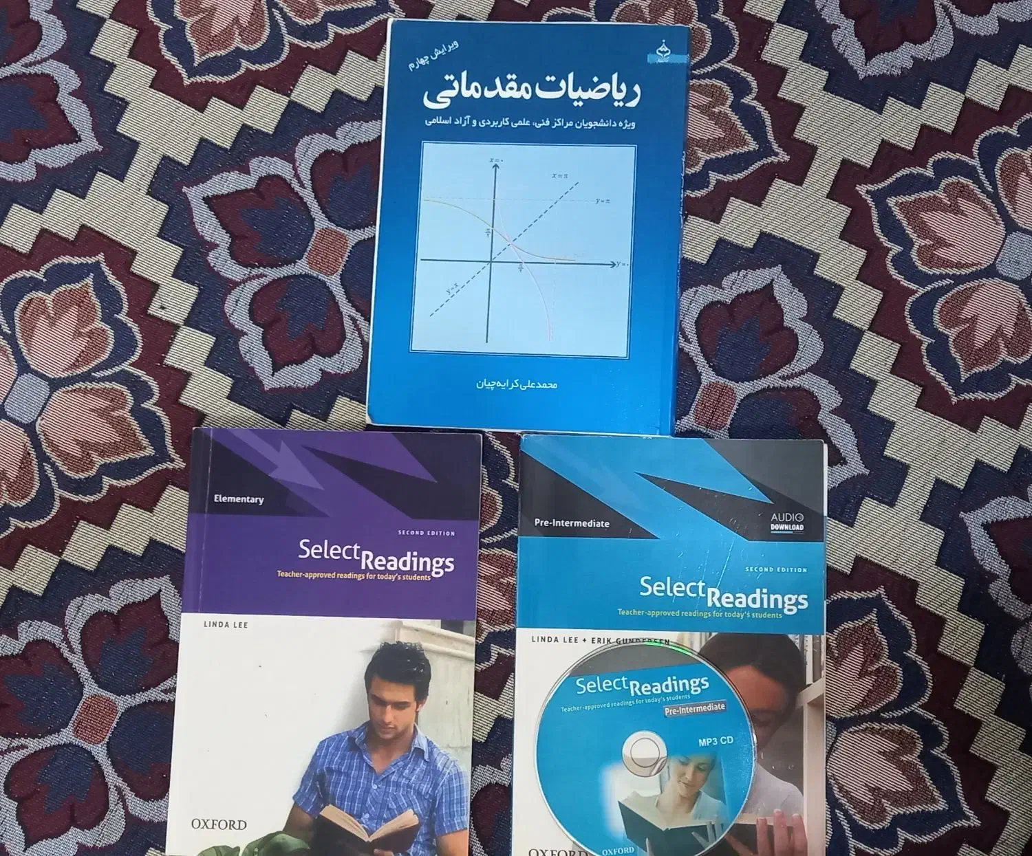 کتاب دانشگاه ۲ عدد کتاب زبان و یک عدد کتاب ریاضی|کتاب و مجله آموزشی|مشهد, منزل آباد|دیوار