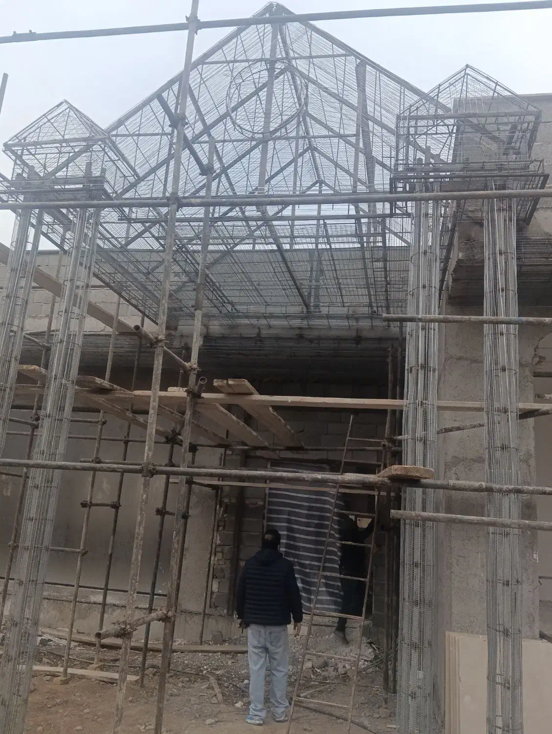 سیمان کاری|استخدام معماری، عمران و ساختمانی|محمدشهر, محمدشهر|دیوار