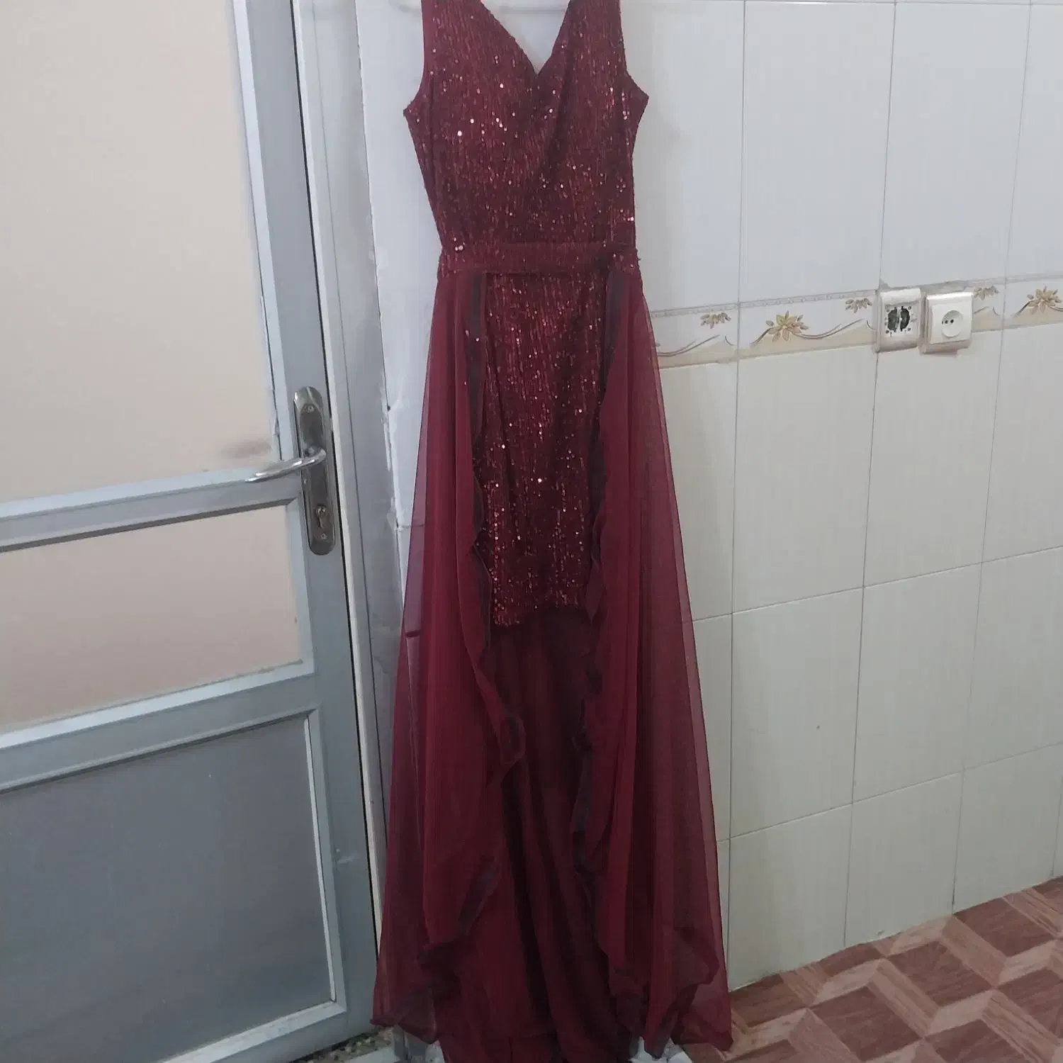 حراج باورنکردینی تعدادی لباس مجلسی درحدنو|لباس|نجفآباد, شهید بهشتی|دیوار