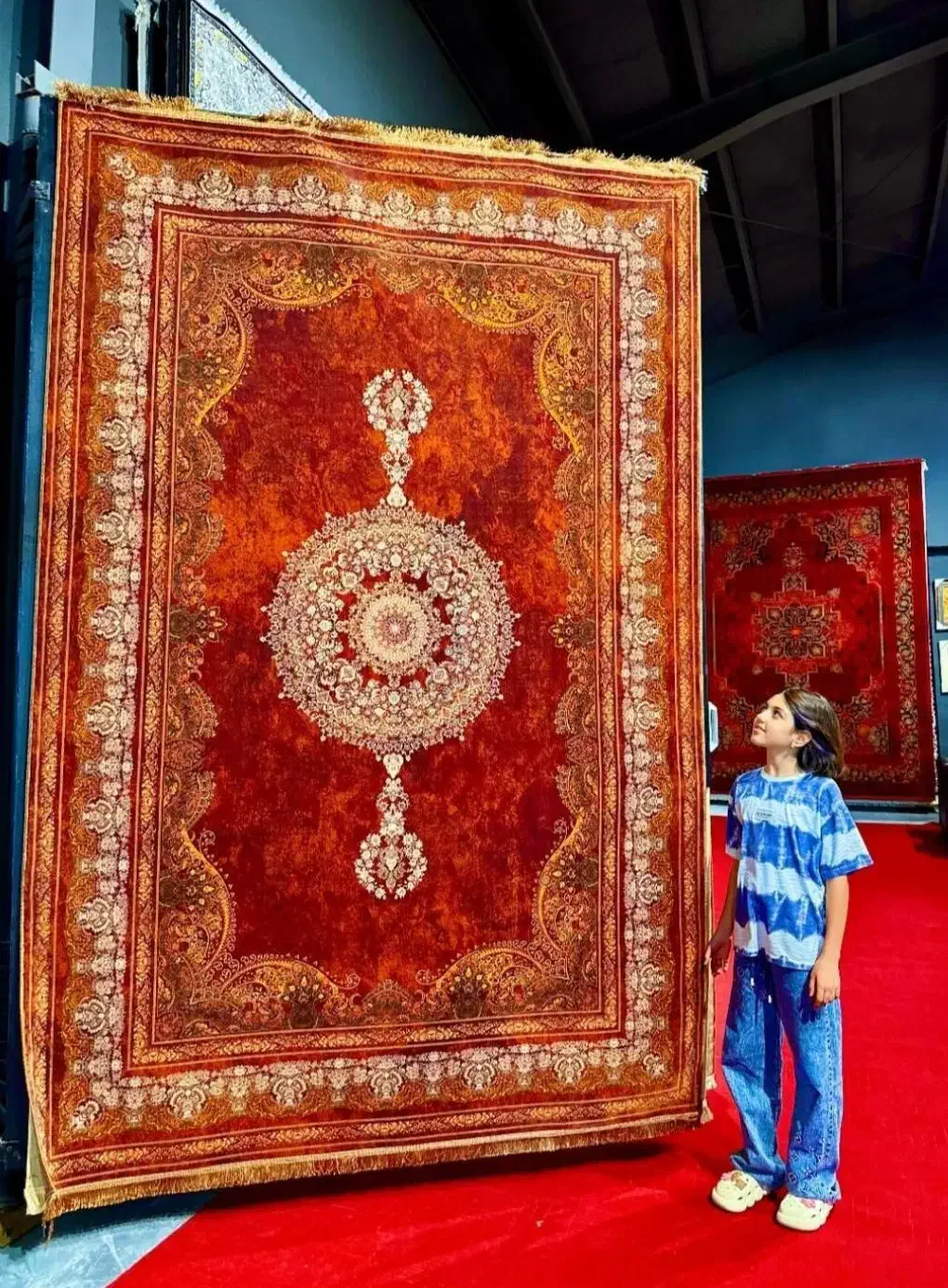 فرشهای زیبا ومتنوع را از ما بخواهید کد ۴۲۲.|فرش|بوشهر, |دیوار