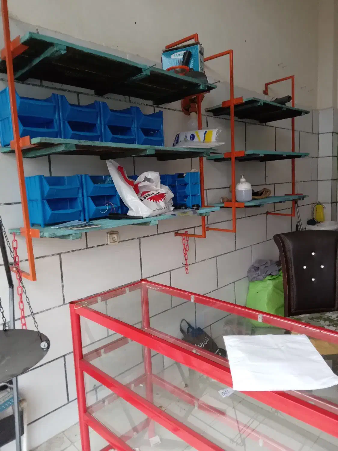 ویترین شیشه ای قفسه دیواری|کتابخانه، شلف، قفسههای دیواری|سیاهکل, |دیوار