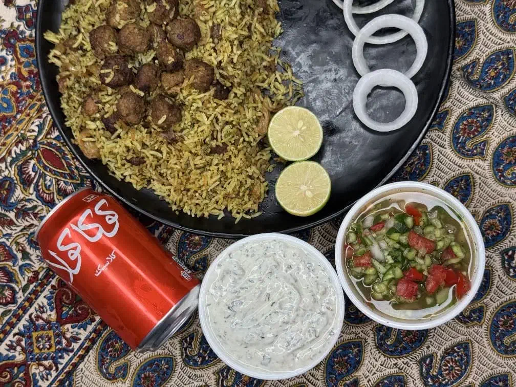 نیروی ساده رستوران|استخدام خدمات فروشگاه و رستوران|شیراز, خلدبرین|دیوار