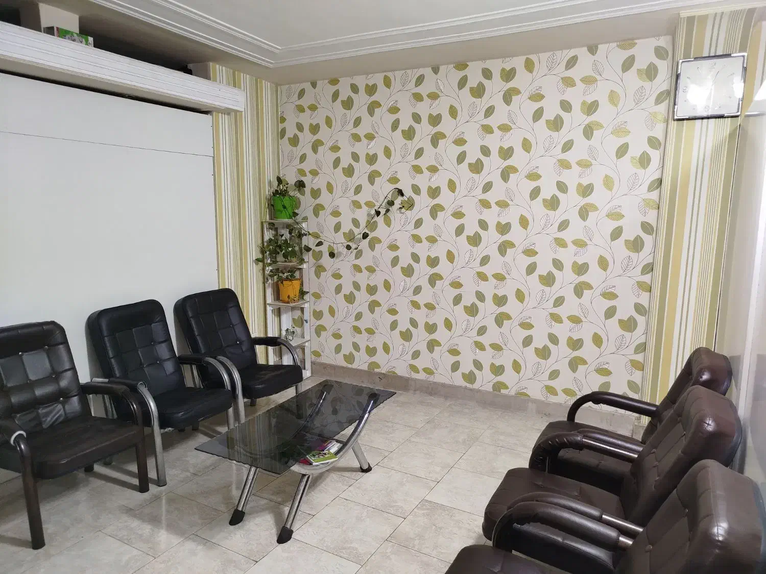 اجاره دفتر کار|اجارهٔ دفتر کار، اتاق اداری، مطب|شیراز, دروازه اصفهان|دیوار