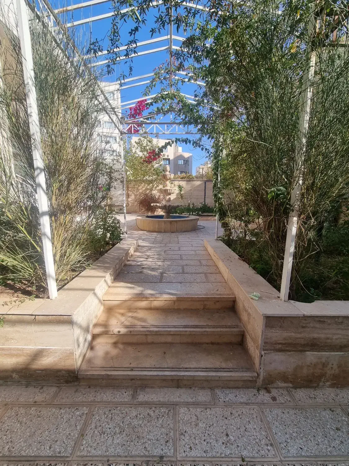 تقاطع ابن یمین  خرمشهر ، ۱۰۰ متر ، ۲ خواب|اجارهٔ آپارتمان|سبزوار, کاشفی شمالی (دادگستری)|دیوار