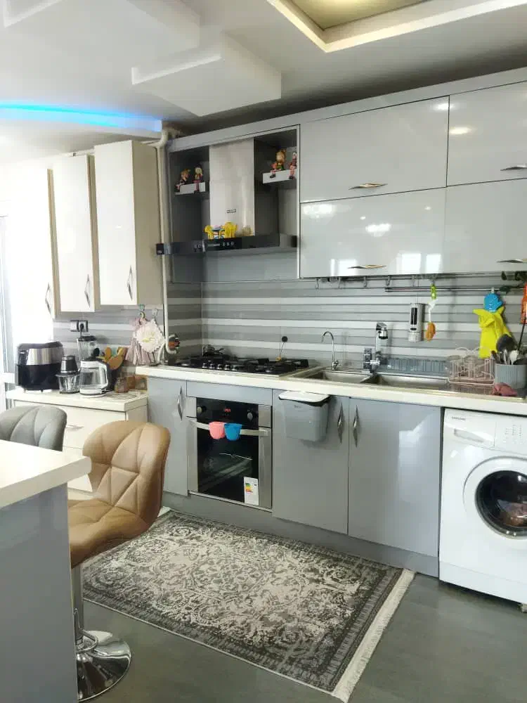 تک واحدی 132متری. 3خواب.تهاتربا واحد کوچک.ماشین|فروش آپارتمان|لاهیجان, کوی زمانی|دیوار