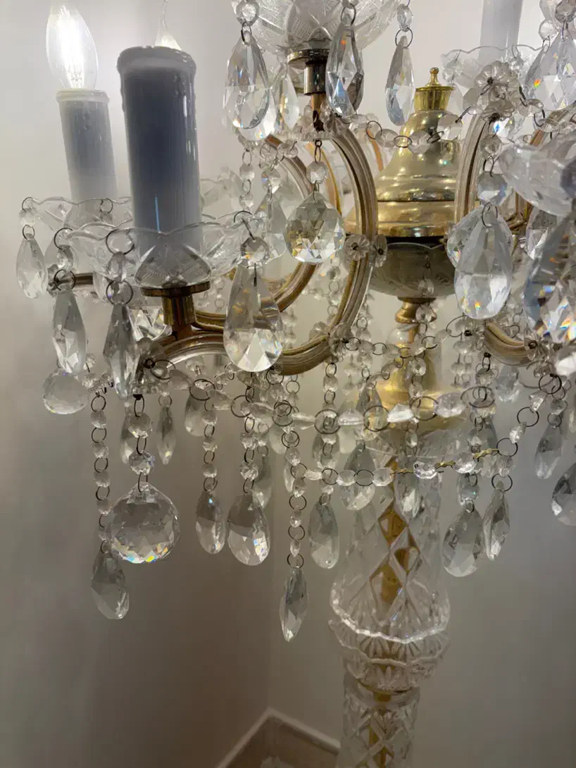 لوستر کریستال ۱۲ شاخه ،آباژور ایستاده آنتیک|لوستر و چراغ آویز|تهران, نیروی هوایی (پیروزی)|دیوار