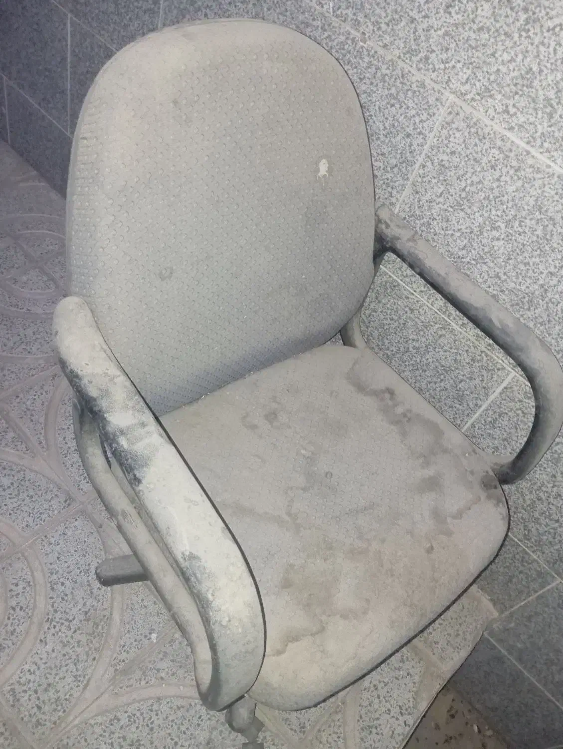 صندلی چرخدار|صندلی و نیمکت|یزد, |دیوار