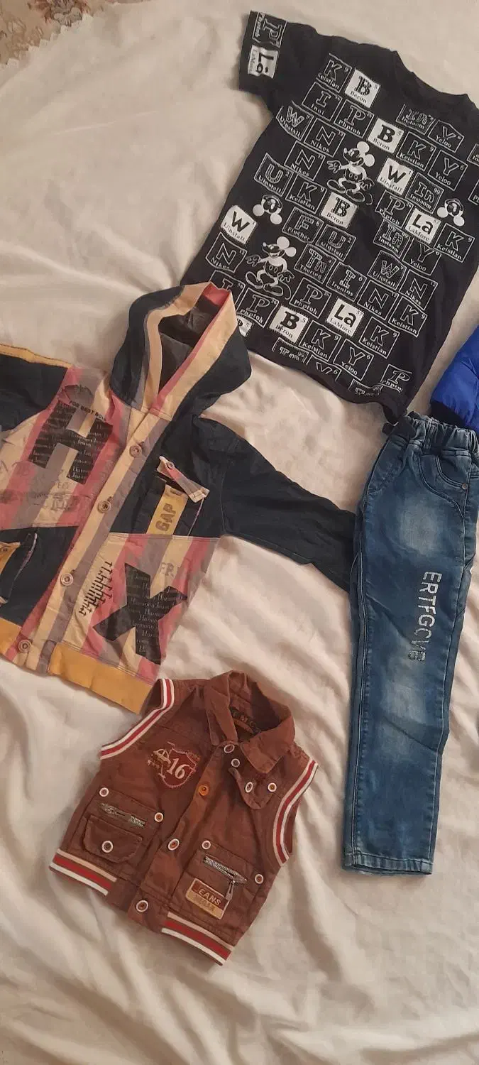 عکس|کفش و لباس بچه|اردبیل, |دیوار