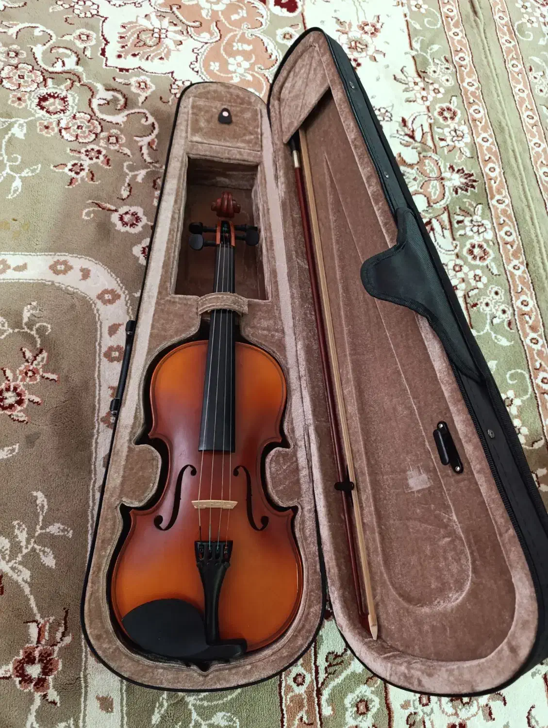 یک عدد ویلون سالم همراه با کیف|ویولن|مشهد, کوی المهدی|دیوار