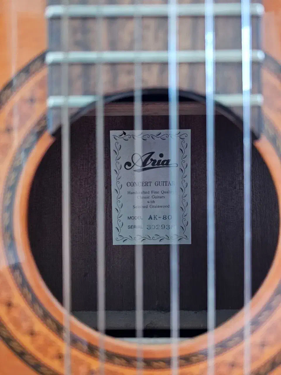 گیتار آریا ak80|گیتار، بیس، امپلیفایر|تهران, منیریه|دیوار