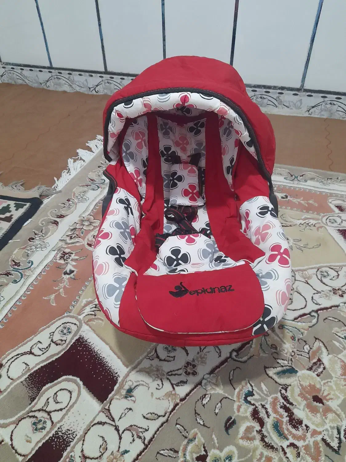 کریر|کالسکه و لوازم جانبی|یاسوج, |دیوار