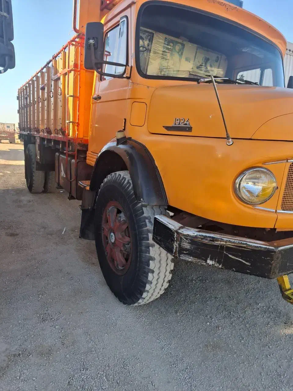 بنز تک باری ۱۹۲۴ استثنایی|خودرو سنگین|اسلامآباد غرب, |دیوار