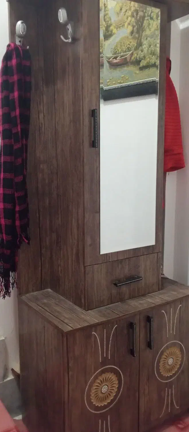 جاکفشی|جاکفشی، کمد، دراور|قوچان, |دیوار