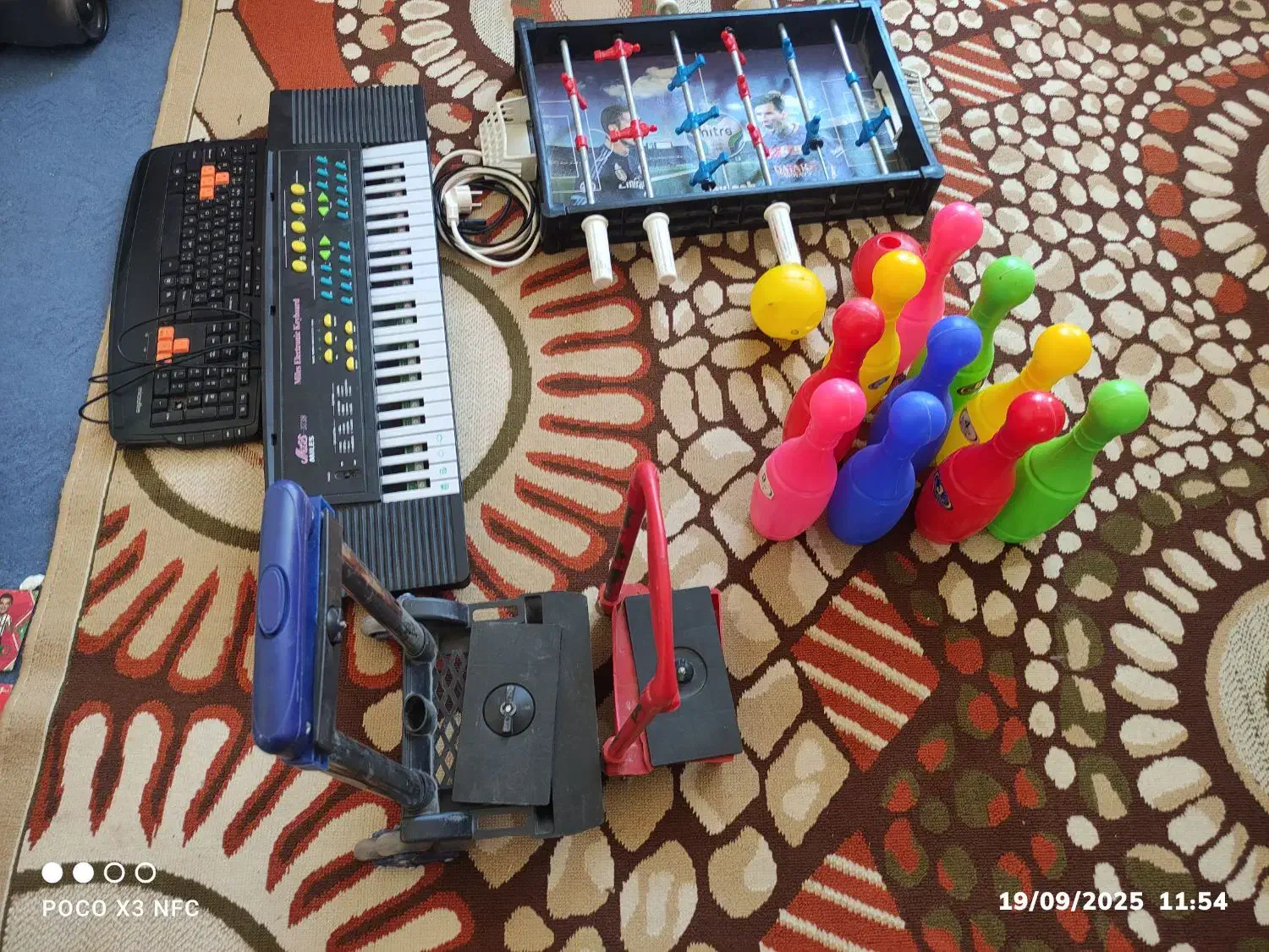 لوازم عکس فروشی به صورت توافقی|اسباببازی|تربت جام, مسکن مهر|دیوار