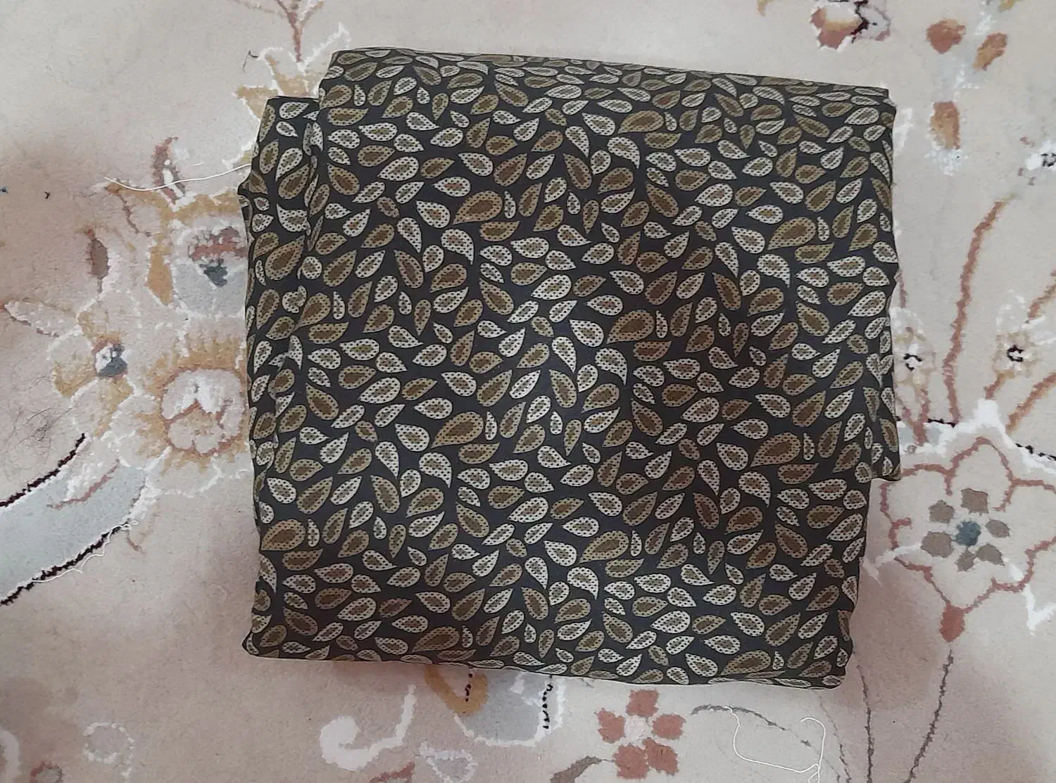 چادر|لباس|گناباد, |دیوار