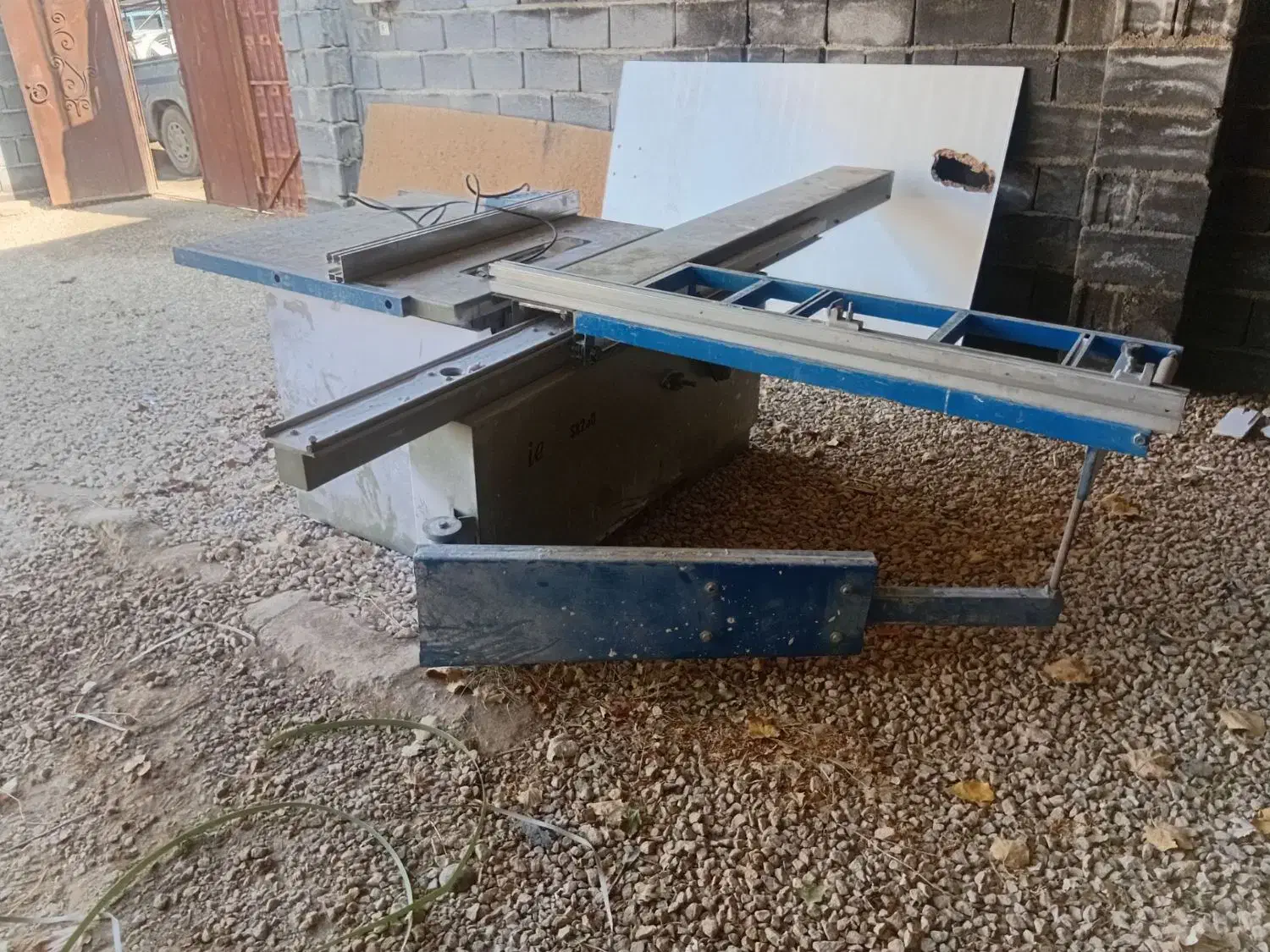 دورکن برش|ماشینآلات صنعتی|لالجین, |دیوار