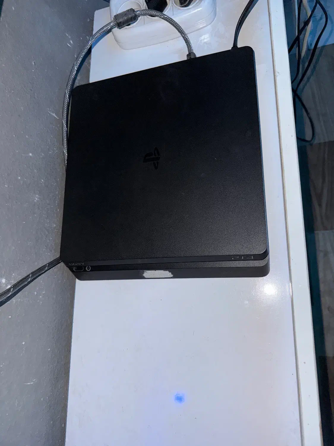 دستگاه ps4 slim یک ترابایت کپی خور با دو دسته|کنسول، بازی ویدئویی و آنلاین|رشت, نظری|دیوار