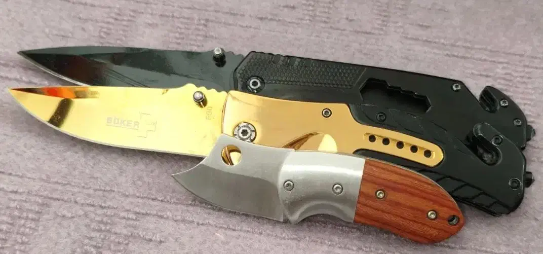 چاقوی خوشگل و تمیز|کلکسیون اشیاء عتیقه|نقده, |دیوار