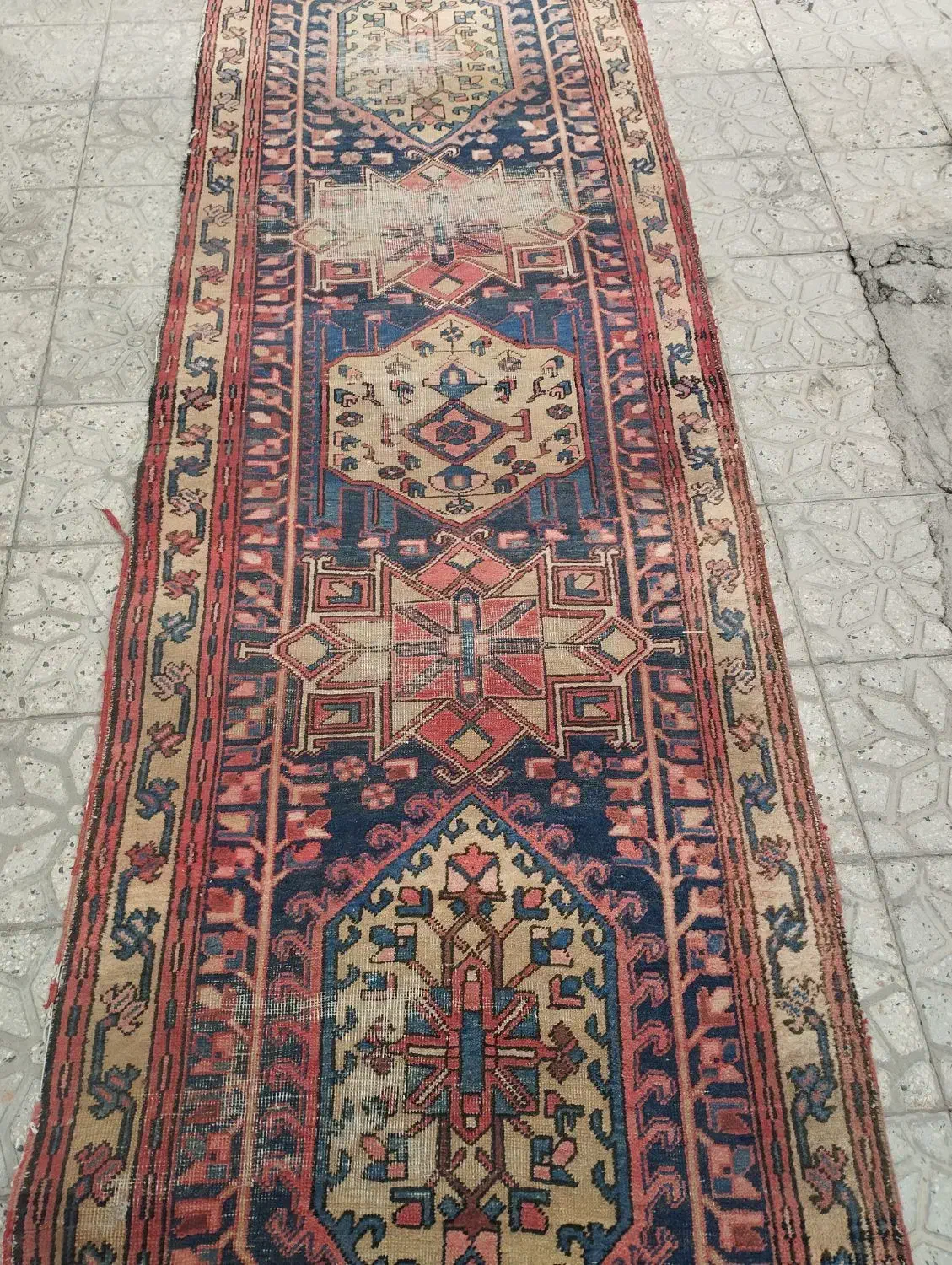 فرش قدیمی|فرش|هشترود, |دیوار