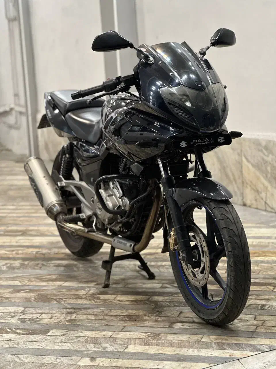 پالس ۲۲۰ مدل ۹۳|موتورسیکلت|رشت, منظریه|دیوار