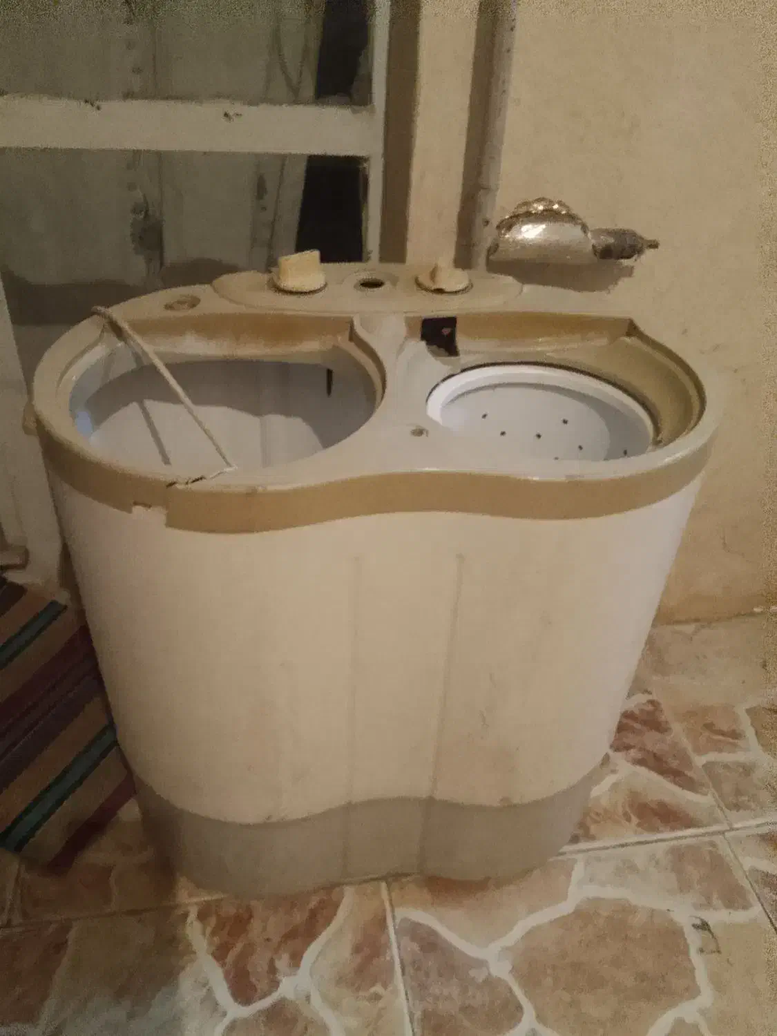 کهنه شور|ماشین لباسشویی و خشک‌کن لباس|سنندج, |دیوار